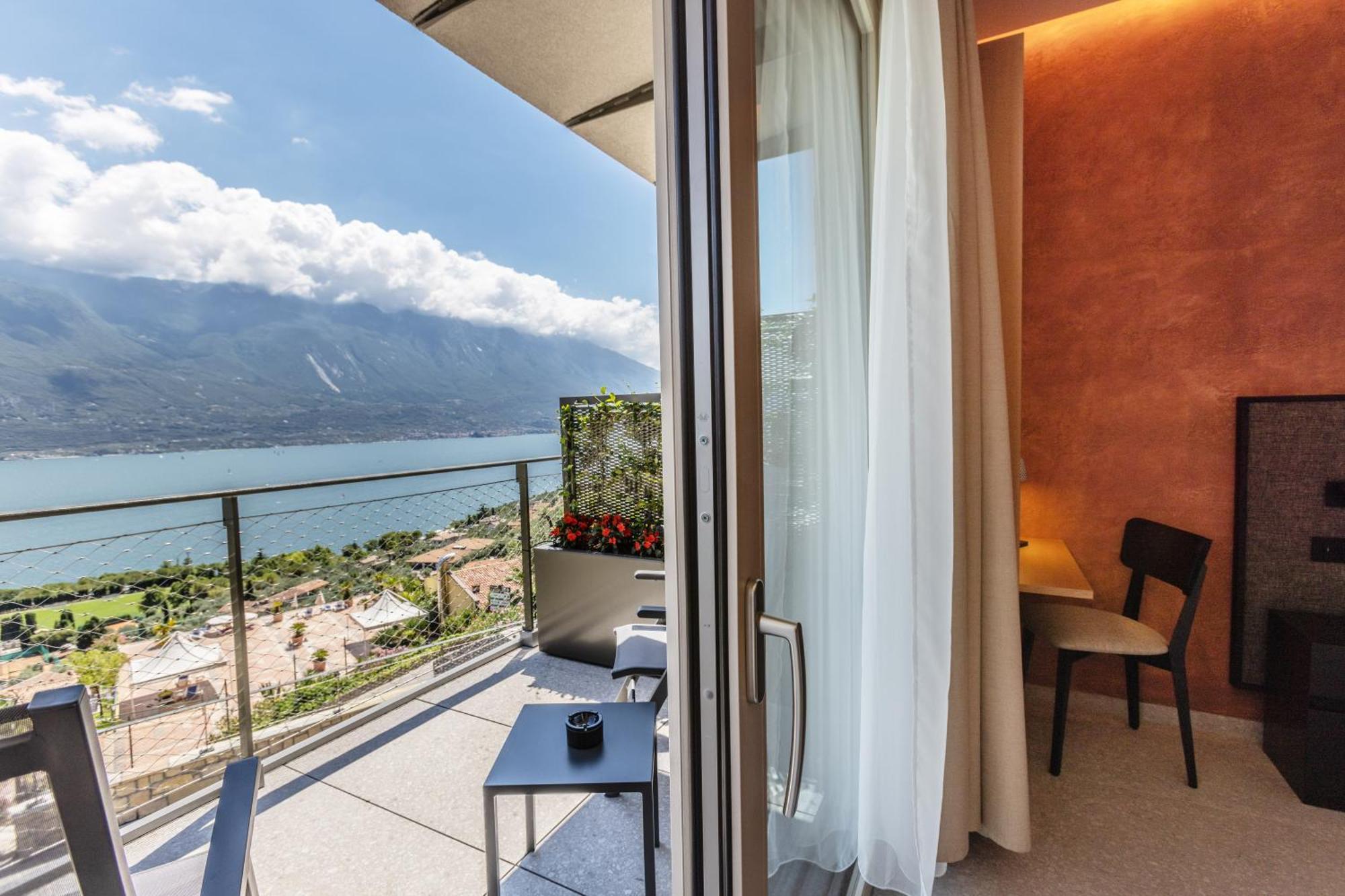 Llac Living Nature Hotel Limone sul Garda Bilik gambar