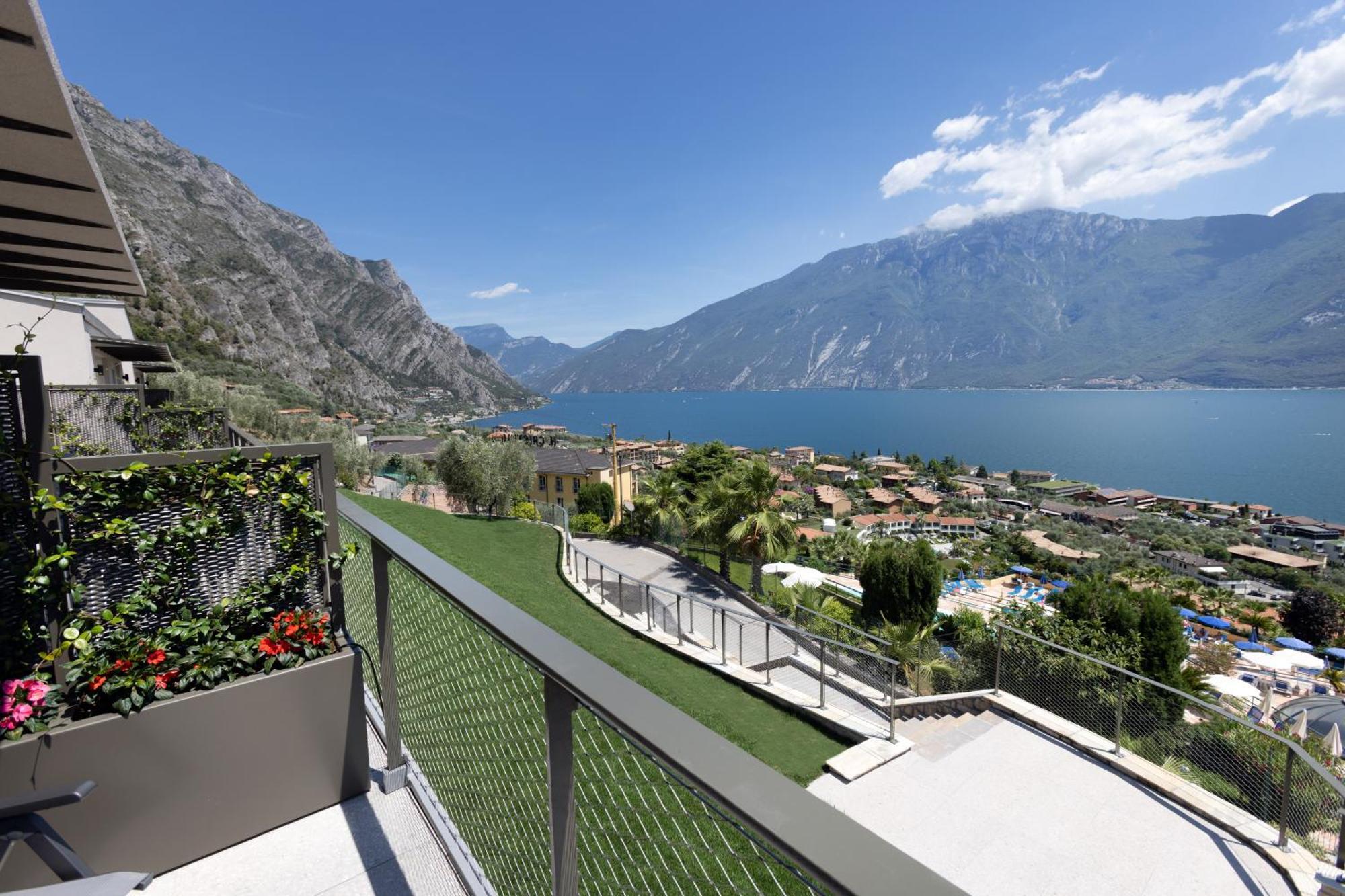 Llac Living Nature Hotel Limone sul Garda Bilik gambar